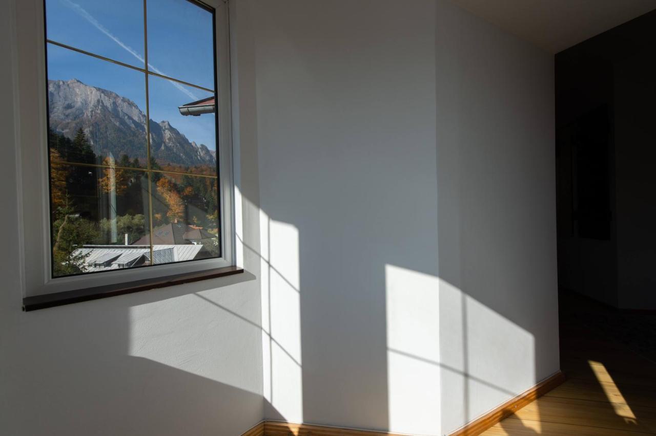 Vila Bradet Buşteni Exteriör bild